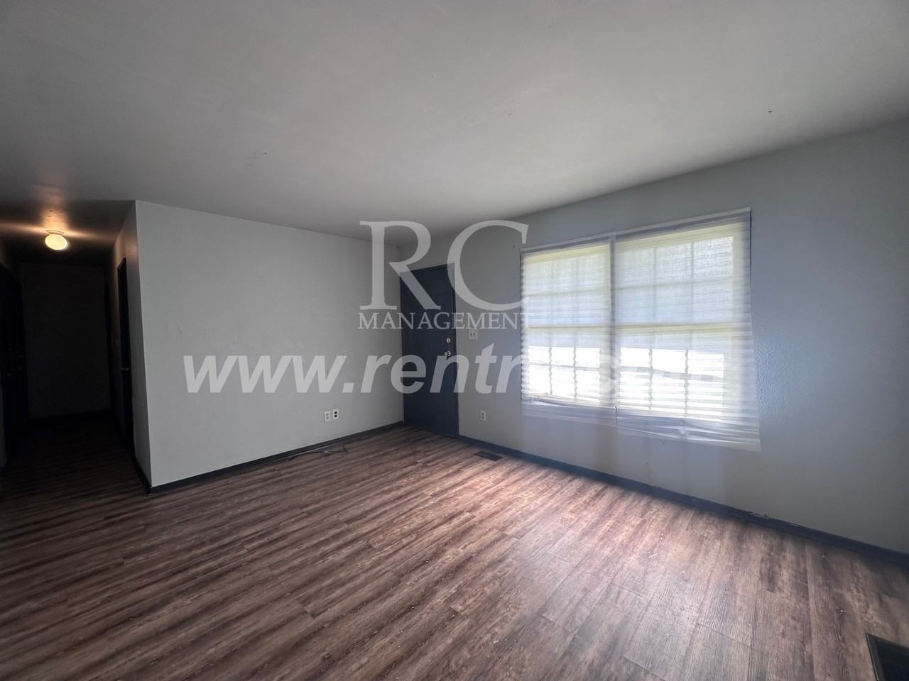 1204 Giddings St - Photo 7 of 13