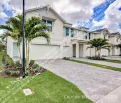 5728 Se Edgewater Cir - Photo 1 of 1