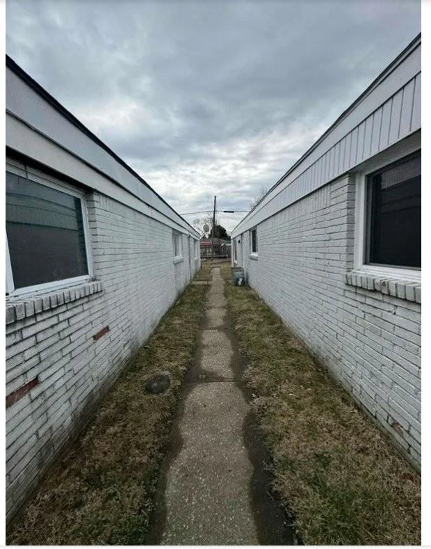 1502 Hirzel St #B - Photo 3 of 16