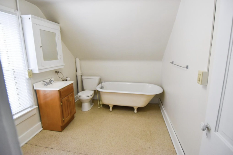 204 Conley Ave S - Photo 7 of 19