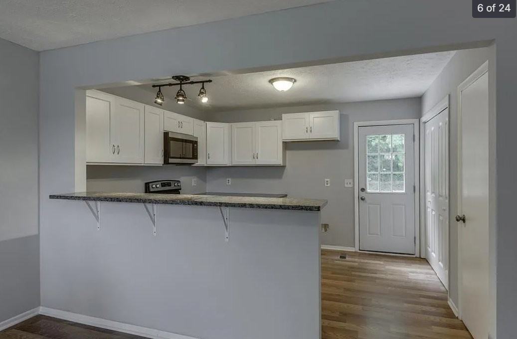 508 Ash Briar Cir - Photo 3 of 12