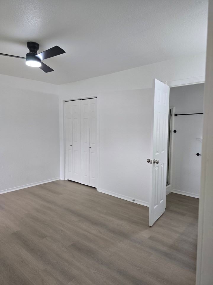 301 E Main St #6 - Photo 4 of 9