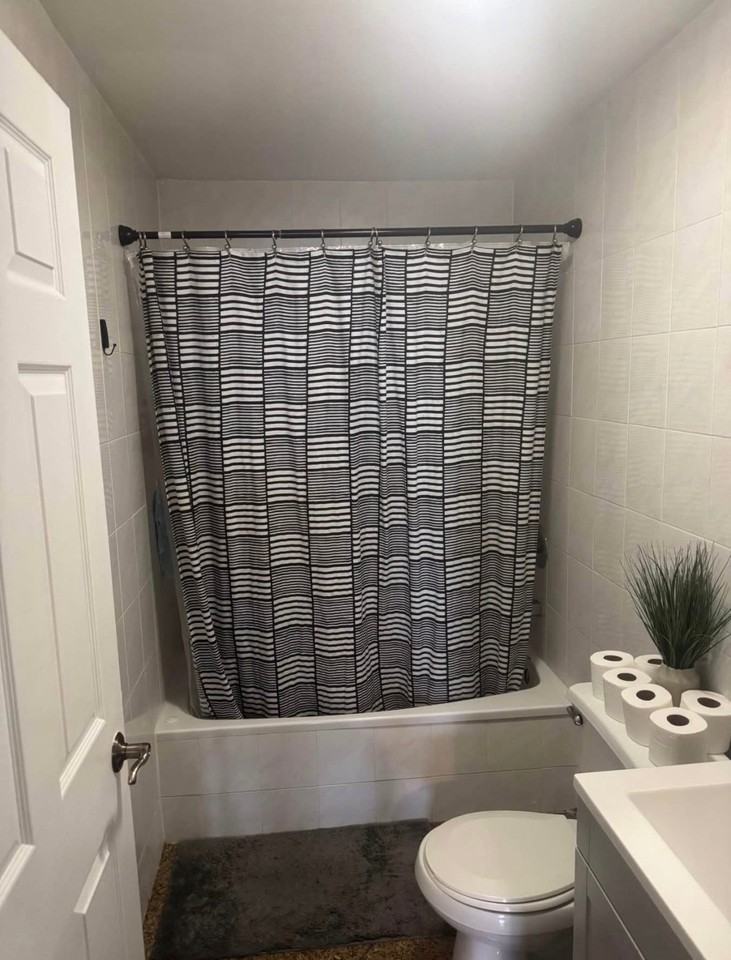 413 9th St #504 - Photo 5 of 11