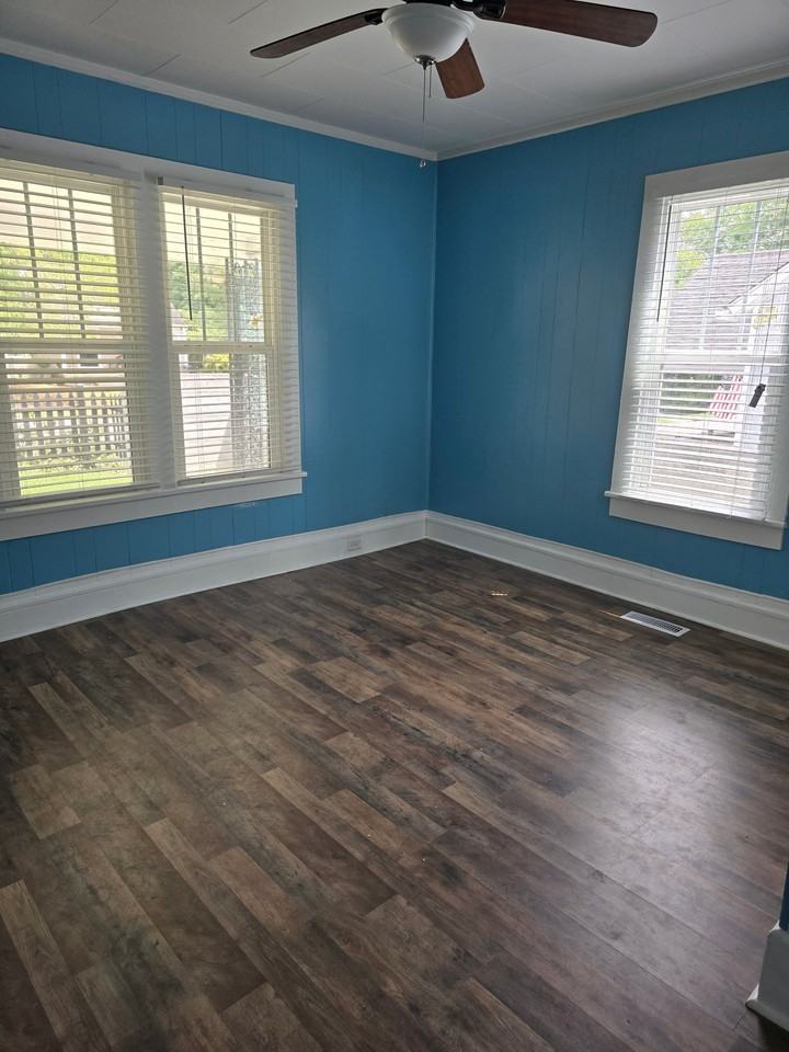 710 Pennsylvania Ave - Photo 3 of 15