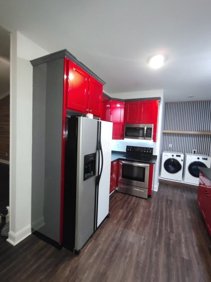 372 Dwight St - Photo 6 of 20