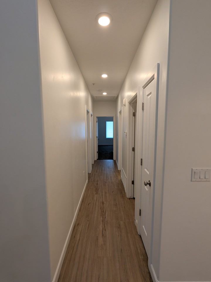 344 Sw #302 - Photo 4 of 14