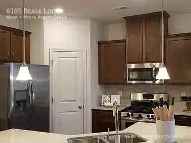 6105 Beale Loop - Photo 3 of 15