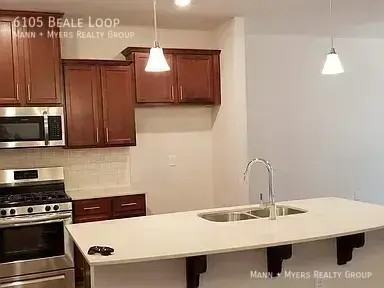 6105 Beale Loop - Photo 4 of 15