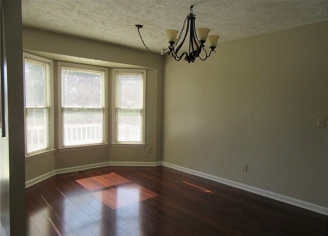 2550 Silver Bell Loop - Photo 2 of 4