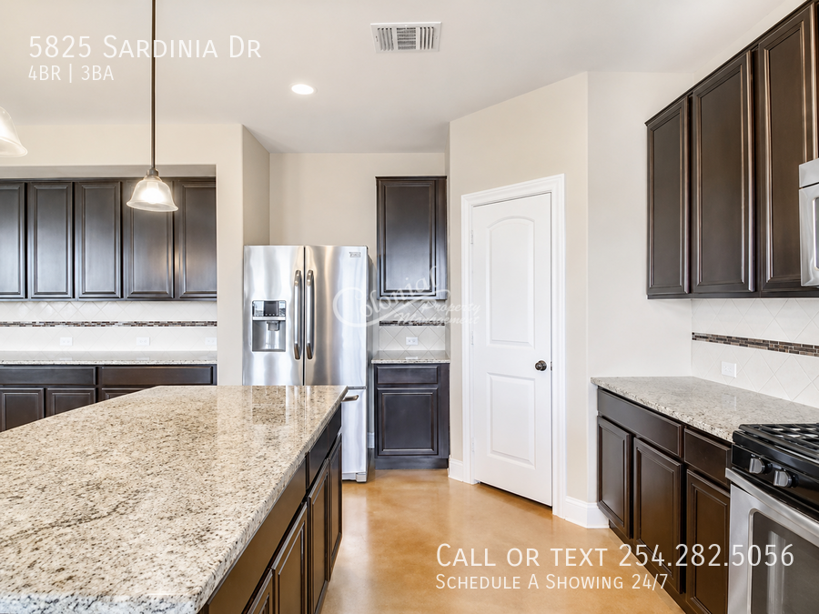 5825 Sardinia Dr - Photo 5 of 13