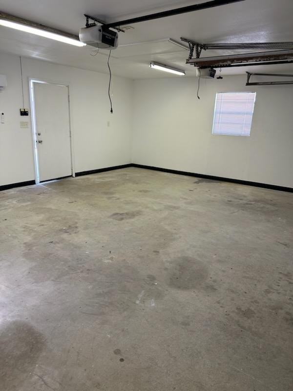 11143 Kimberly Ave - Photo 4 of 4
