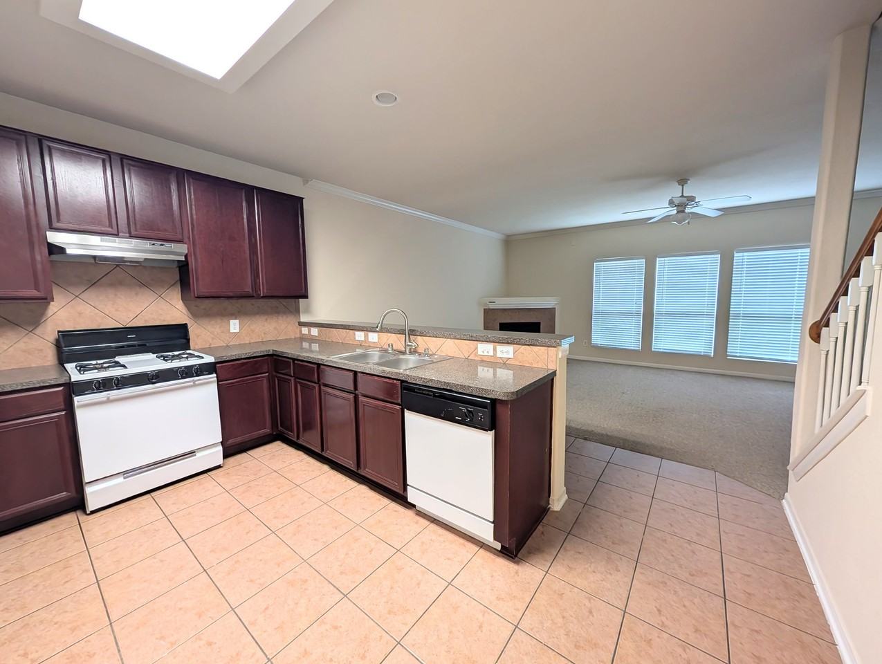 2830 Youpon Lake Ct - Photo 6 of 24