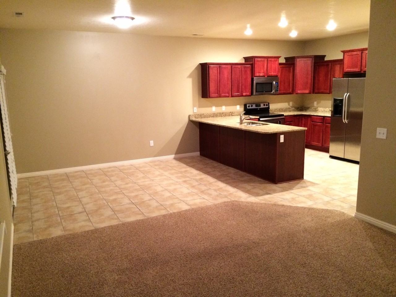825 W Jordan Oaks Ct - Photo 5 of 39
