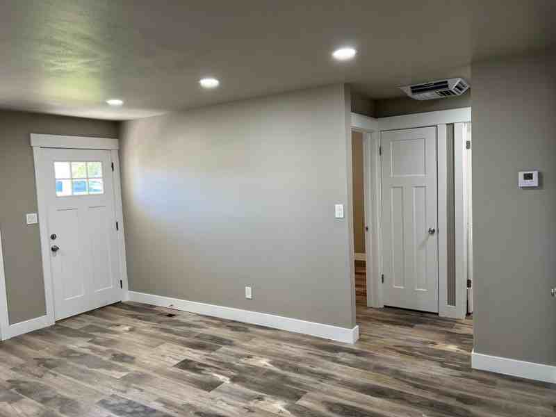 170 Wn - Photo 2 of 11