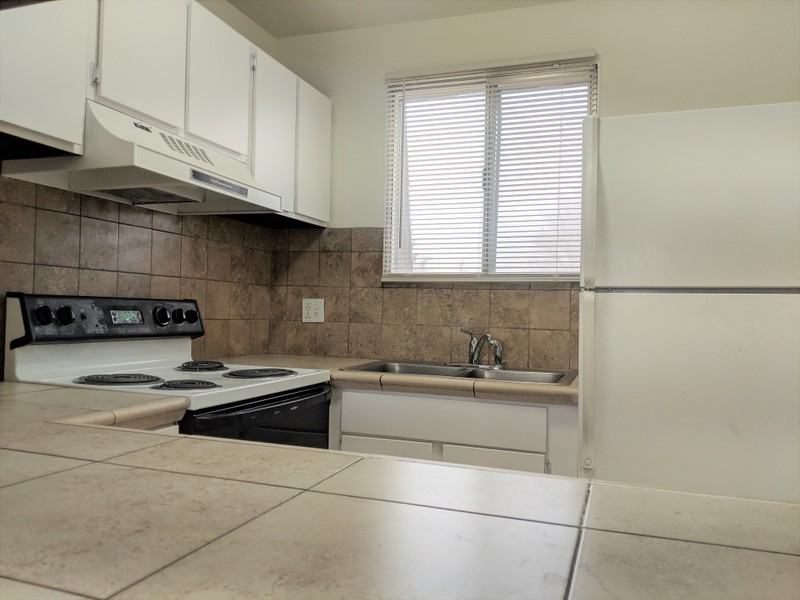 184 E Beryl Ave #1 - Photo 4 of 8
