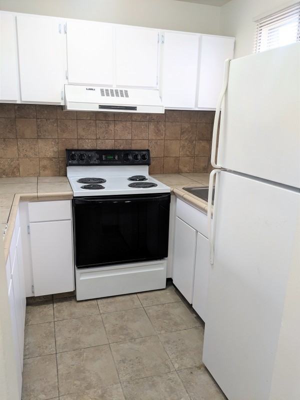 184 E Beryl Ave #1 - Photo 5 of 8