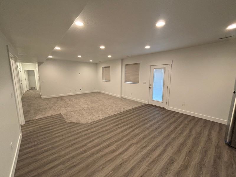 3594 Ws - Photo 2 of 15