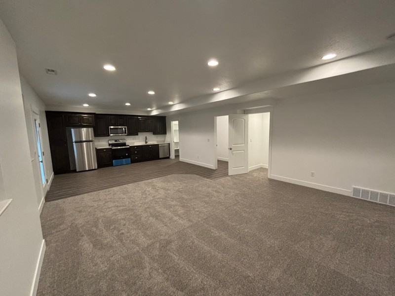 3594 Ws - Photo 3 of 15