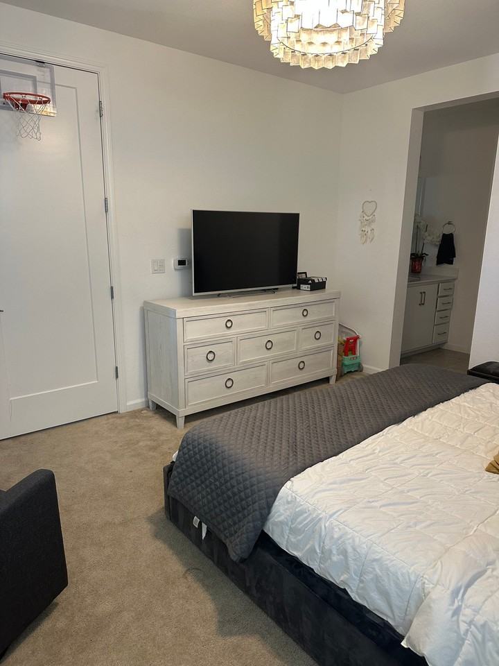5885 Columbus St - Photo 4 of 7