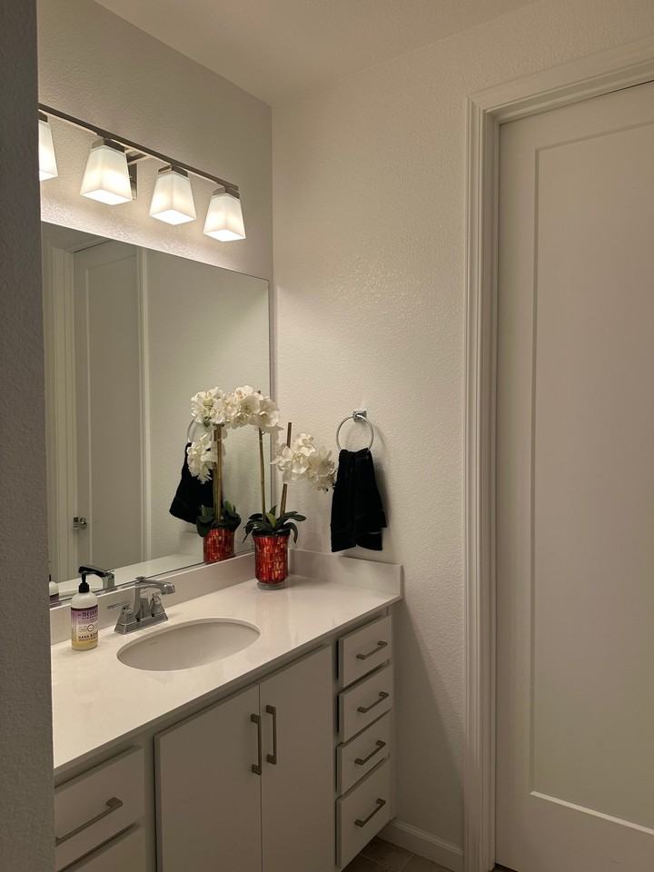 5885 Columbus St - Photo 6 of 7