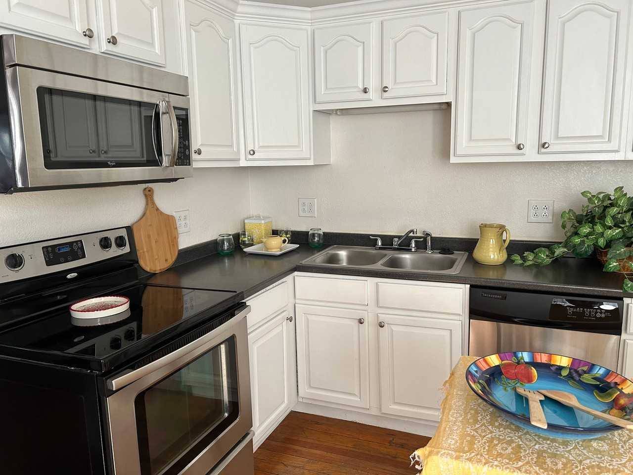 208 S Lincoln St #A - Photo 5 of 19