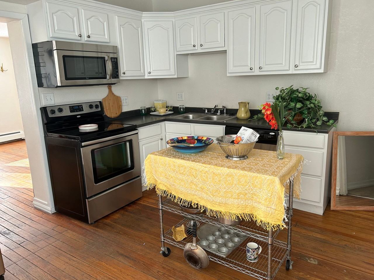 208 S Lincoln St #A - Photo 6 of 19