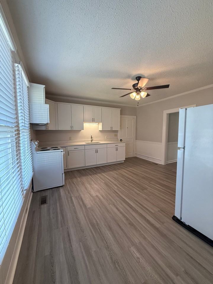 316 N Government St #A - Photo 2 of 14