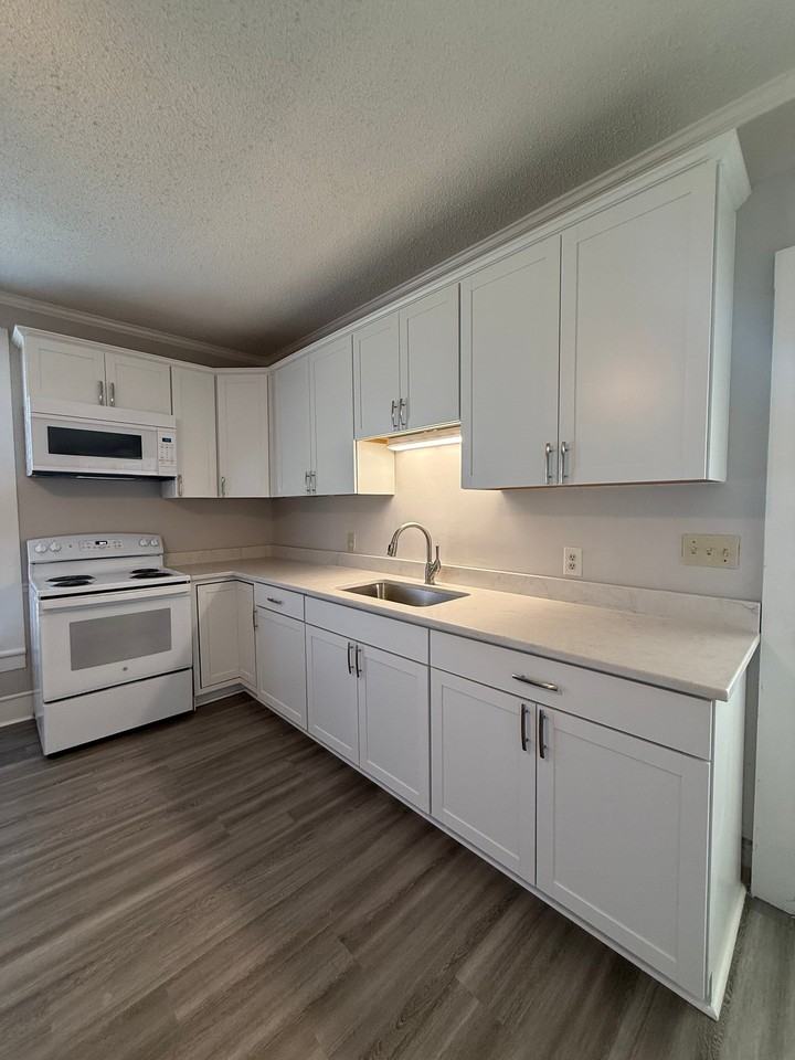 316 N Government St #A - Photo 3 of 14