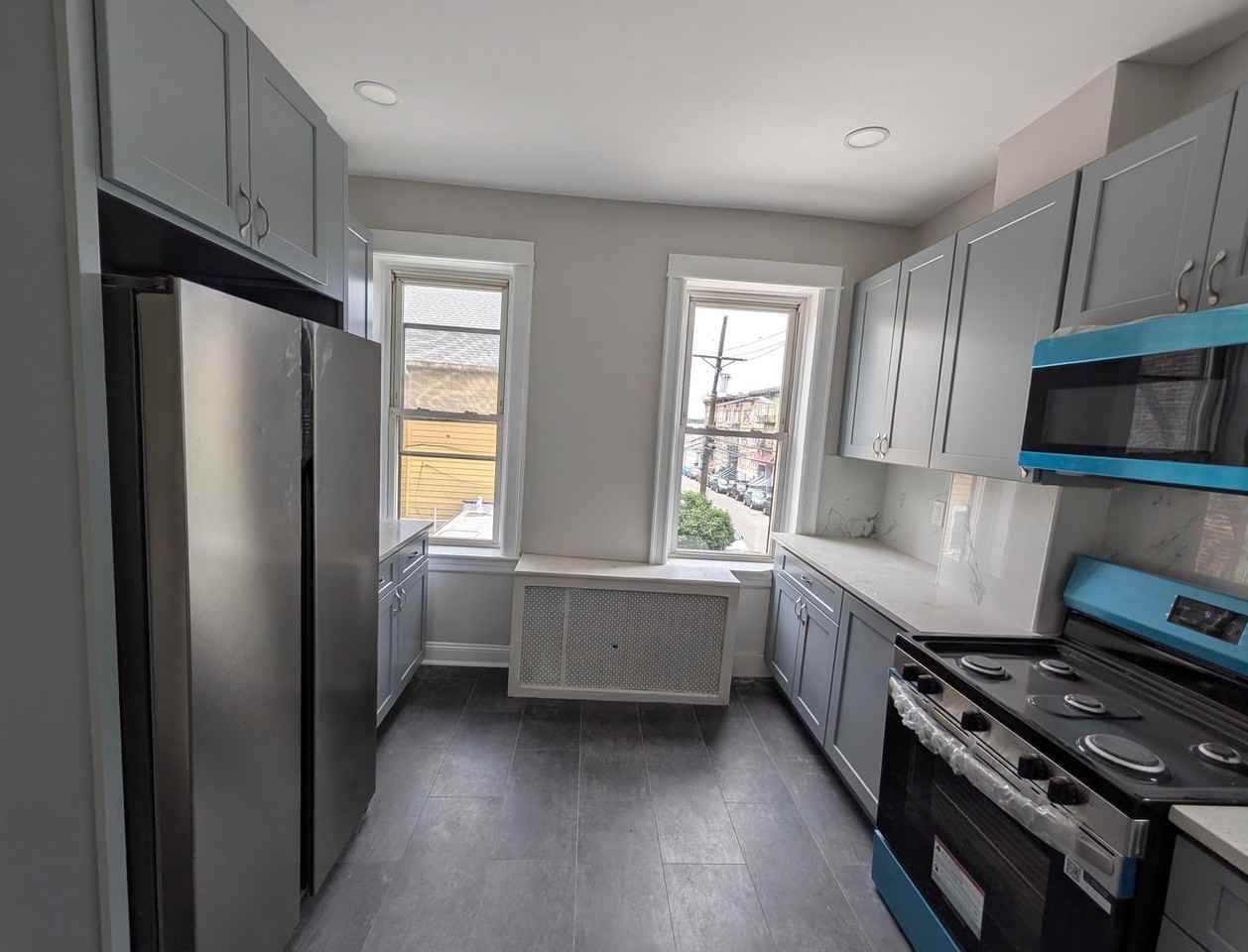 295 Avenue B #2 - Photo 4 of 20