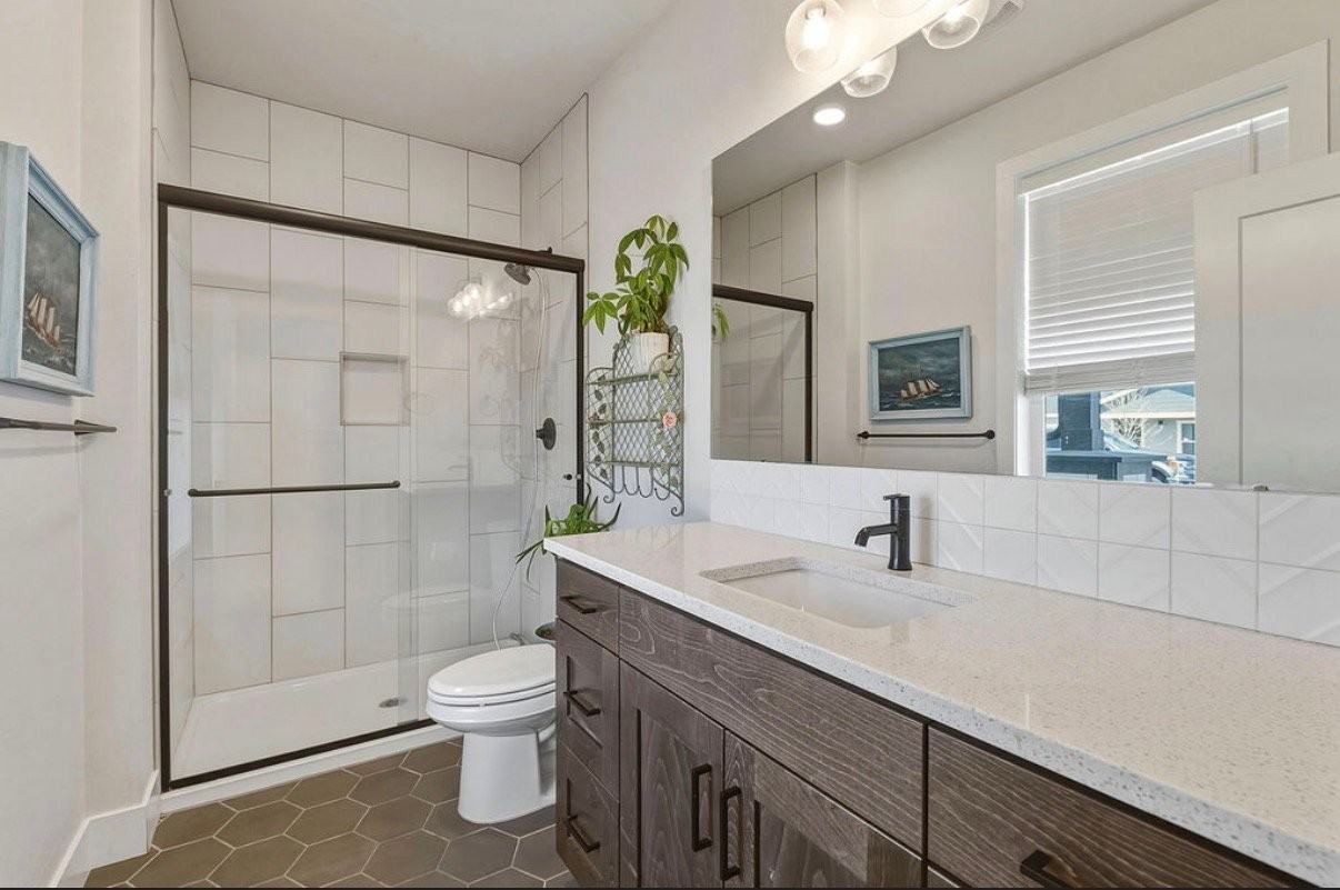 1008 Ne Whistle Way - Photo 7 of 20
