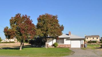 featured image of 8669 Bow St