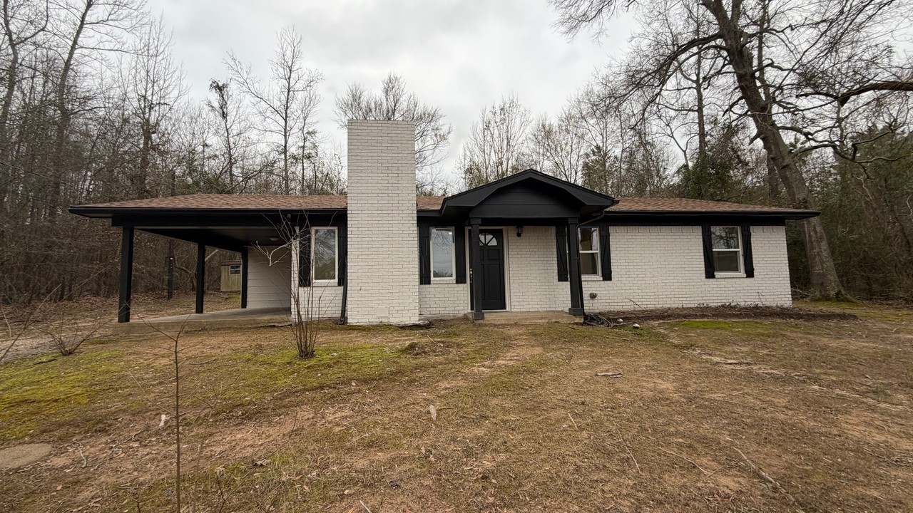 611 Sand Ave