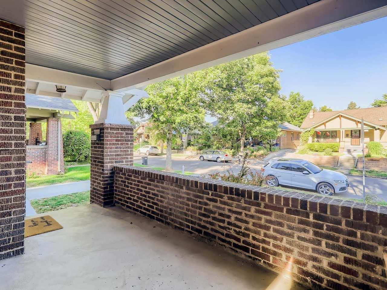 1044 Garfield St - Photo 3 of 19