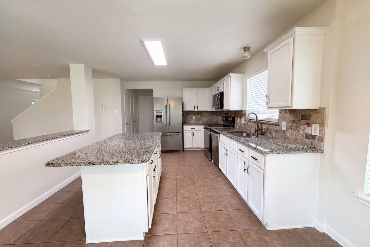 10212 Coolidge Dr - Photo 5 of 12