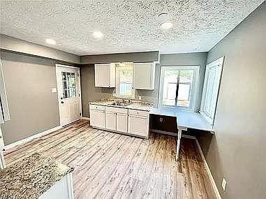 337 Dennison Ave - Photo 3 of 10