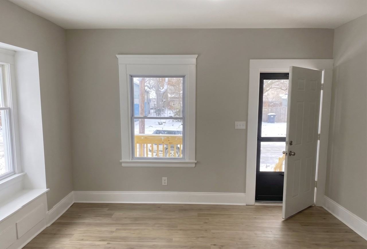3711 E 61st St #1 - Photo 3 of 6