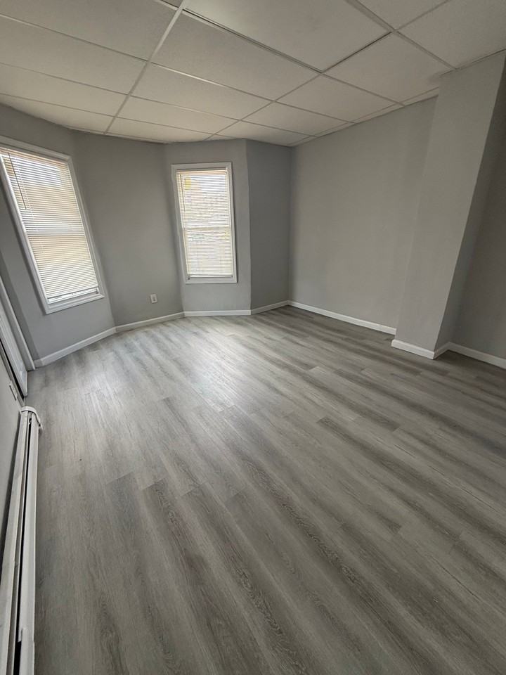 52 Lafayette St #54-2F - Photo 4 of 13