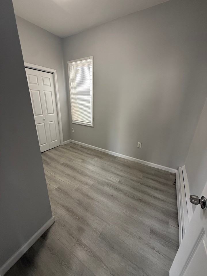 52 Lafayette St #54-2F - Photo 6 of 13
