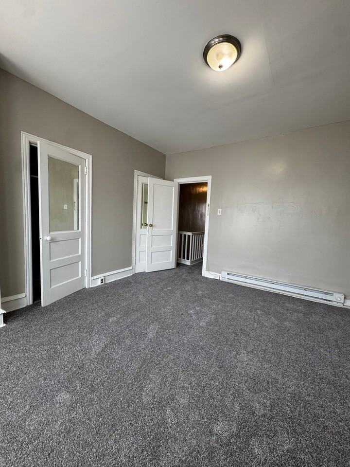 8Xx Block Of S Alden Street - Photo 3 of 17