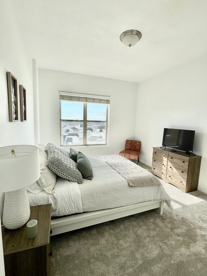 5 Sw #1216 - Photo 7 of 20