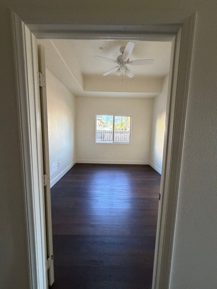 4667 Chamber St - Photo 4 of 20