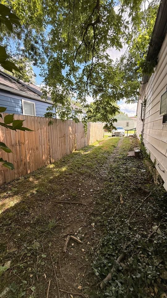 2318 E 36th St - Photo 7 of 10