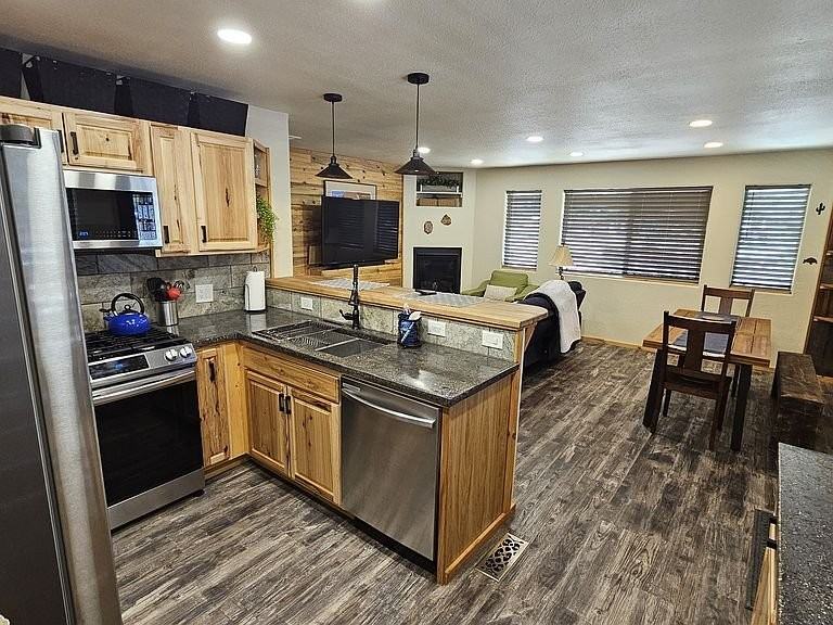 47 Palm Ct - Photo 5 of 20