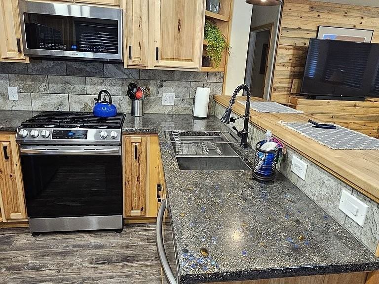47 Palm Ct - Photo 6 of 20