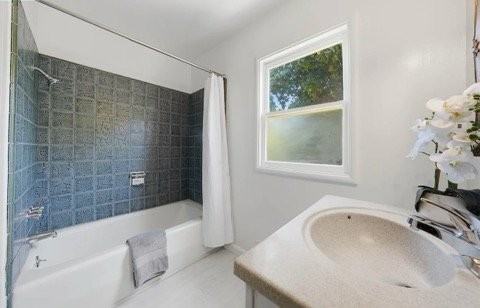 848 Talbart St - Photo 2 of 20
