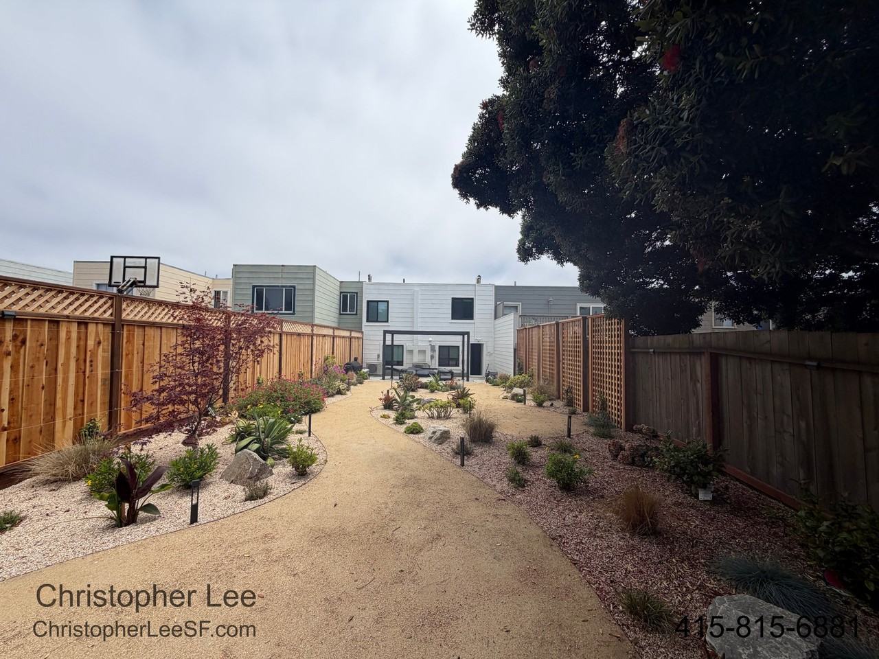 2559 47th Ave - Photo 2 of 15