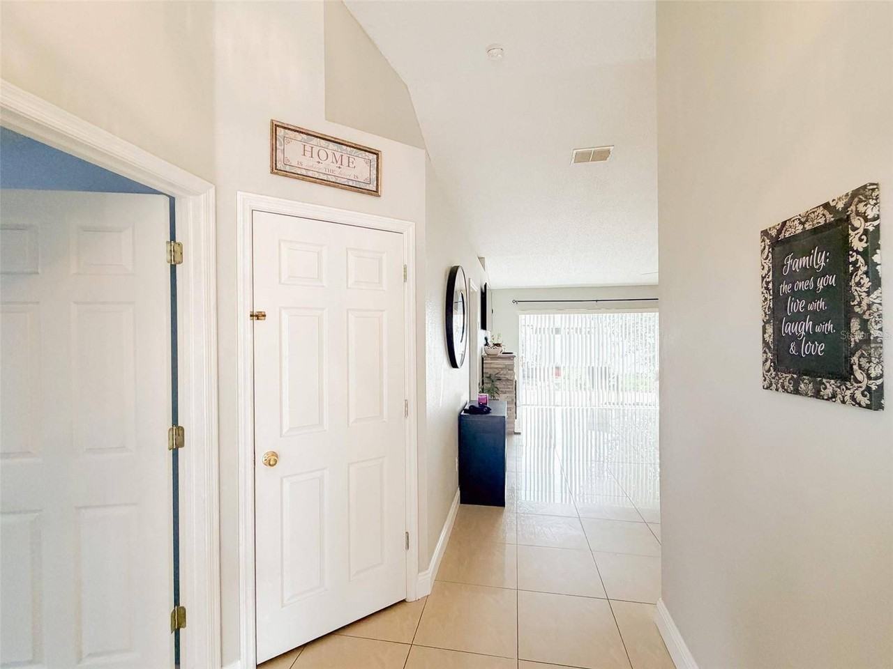 503 Everest Way - Photo 4 of 20