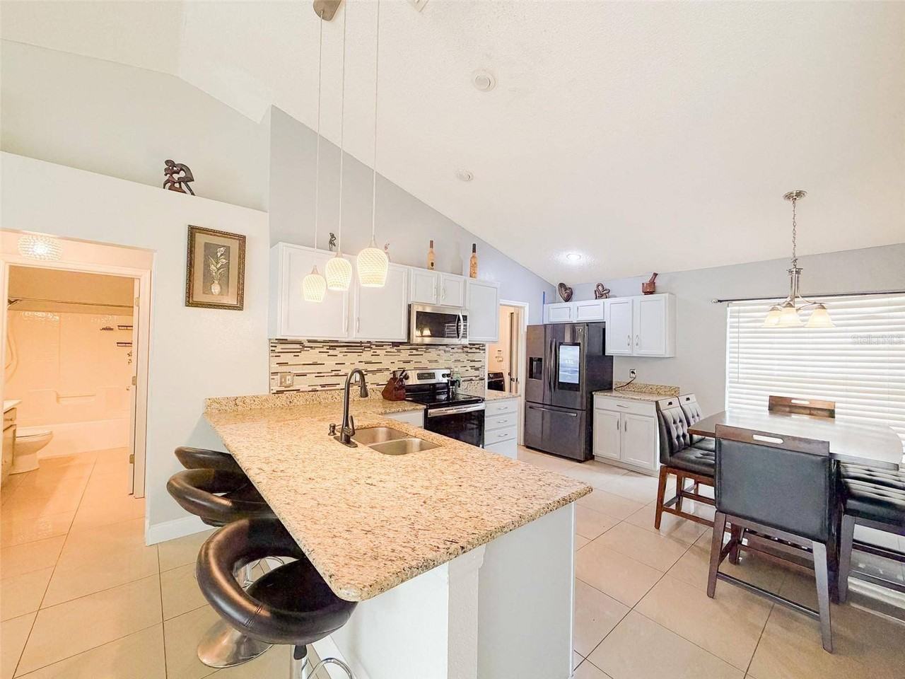 503 Everest Way - Photo 5 of 20