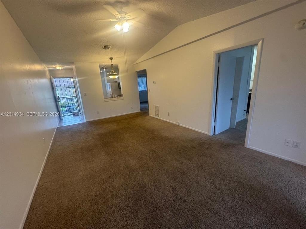 142 Nw 60th Ave #62 - Photo 4 of 9