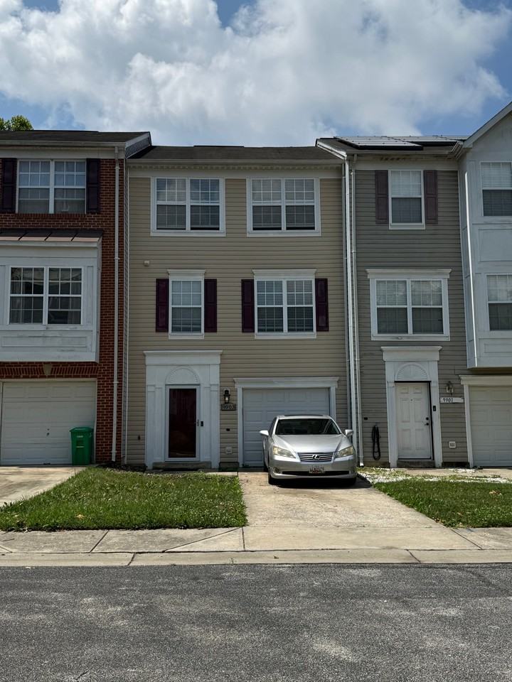9903 Cranapple Ct - Photo 2 of 17
